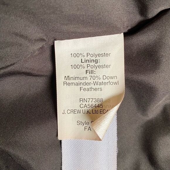 J. Crew Herringbone Down Feathers Vest Women Size XS Quilted Black Cream Preppy - Picture 14 of 14